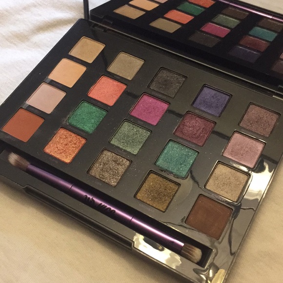 Urban Decay Vice 4 Eyeshadow Palette - Picture 3 of 4